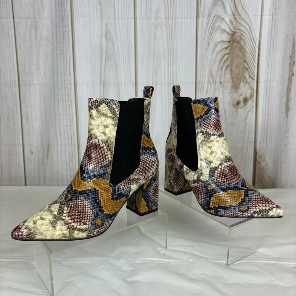 Snakeskin Colorful Pointed Toe Slip-On Sculptured Chunky Heel Ankle Booties - Picture 2 of 10